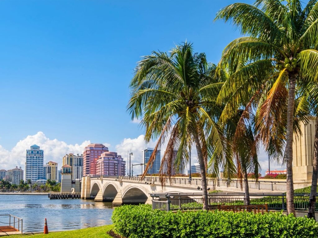 Seeking a Glaucoma Ophthalmologist in Palm Beach County, FL